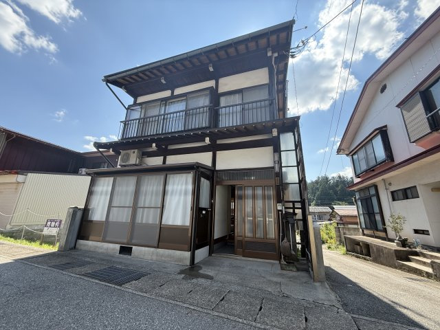 2026/2/28成約　戸建　飛騨市神岡町坂富　50万（2025/11/10新規、12/24　価格変更）の外観