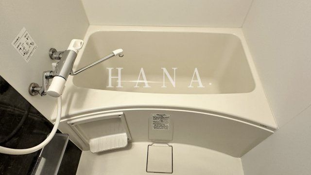 リブリ・学園東町 の浴室|反転タイプの別号室写真です