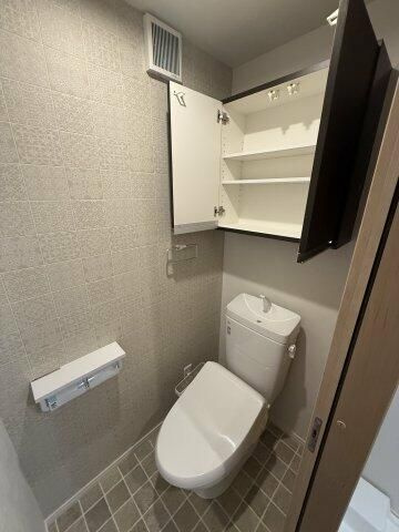 横浜市金沢区乙舳町のアパートのトイレ
