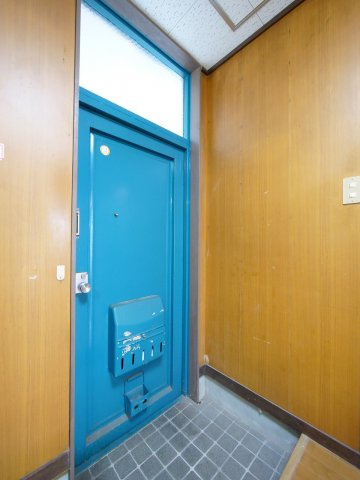 ルーク青江の玄関