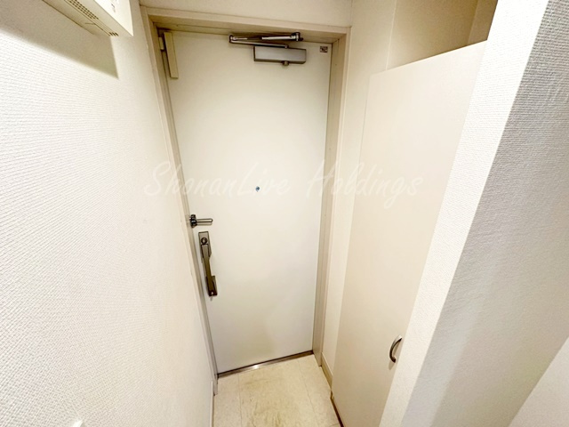 リブリ・JTの玄関|広々シューズボックス付きの玄関
