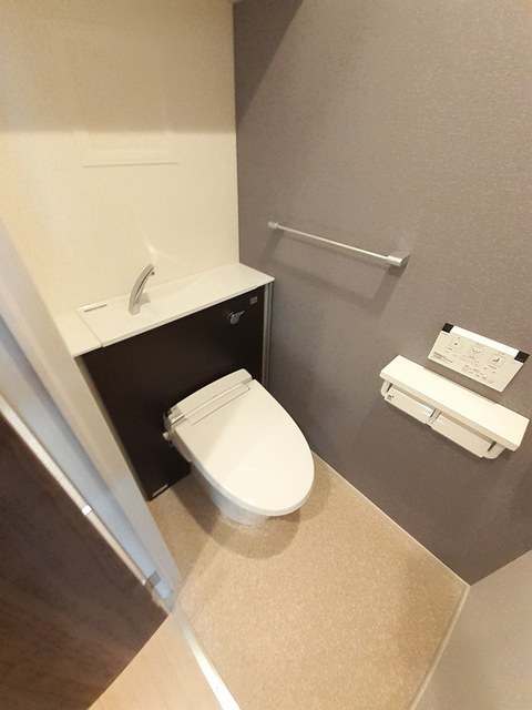 オルフェ門仲のトイレ