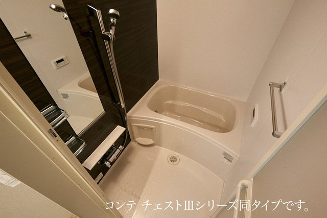 ヒカルサさいたま宮原の浴室