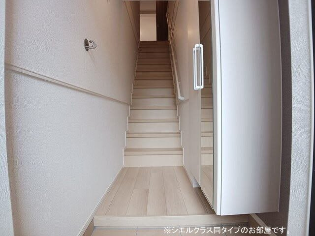 ビオレタＡの玄関