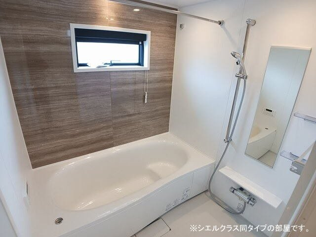 ビオレタＡの浴室