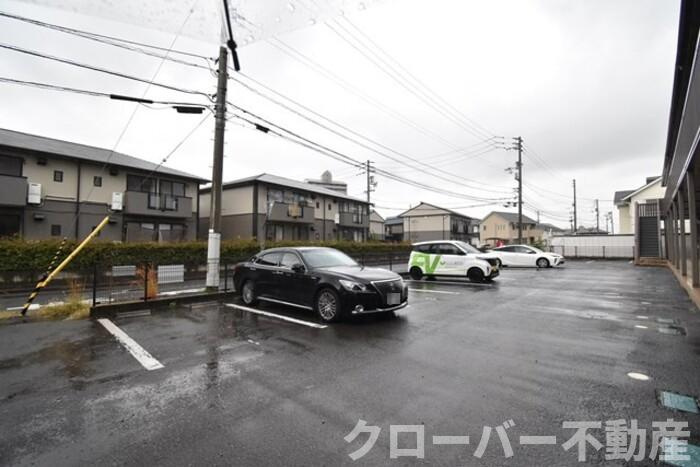 ＧＥＮＥＳＩＳの駐車場|駐車場