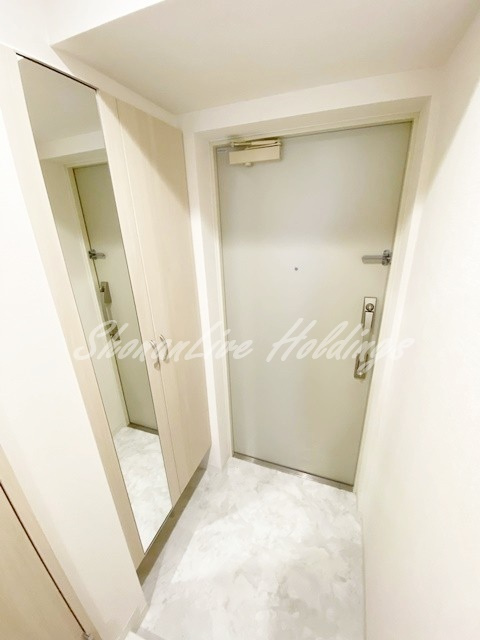 海老名市中央３丁目の賃貸マンションの玄関|シューズボックスございます♪