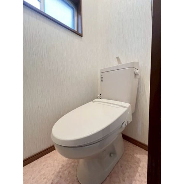 旭が丘3丁目戸建のトイレ