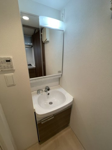 プレサンス上前津グレース　名古屋市賃貸　仲介手数料無料の洗面所