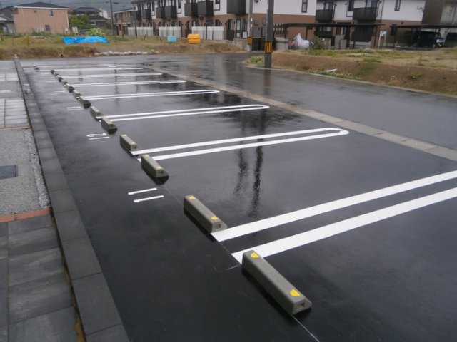 Arietta与原　B棟の駐車場