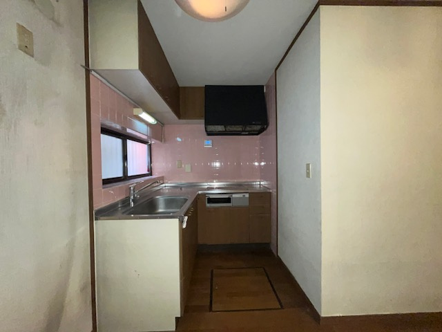 富田林市喜志新家町一戸建のキッチン