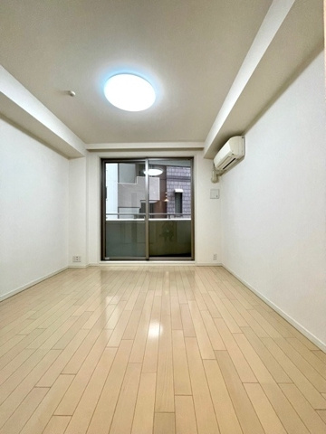 新品家具付きマンション岩本町1B(KaGood東京)の居間・リビング