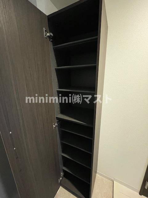 パークス堺筋本町の収納