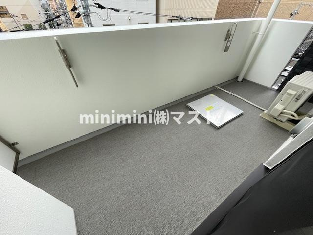 パークス堺筋本町のバルコニー