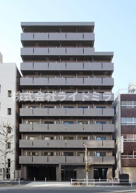 ルーブル三田の外観| 
