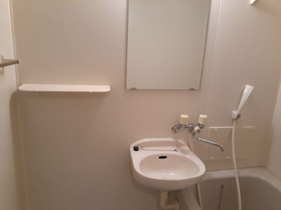 【洗面所】 | フラッツネオシティー | 広い洗面スペース