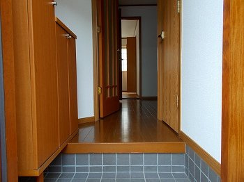 【玄関】 | ル・クプル　フェリーチェ | 収納もある玄関です