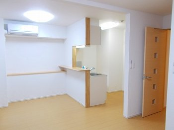 【居間・リビング】 | アバンツァート玉手Ⅱ | おしゃれな居間です
