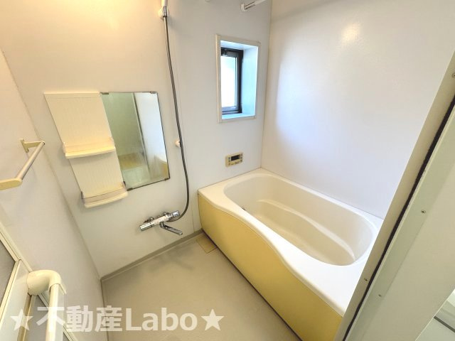 沖洲清流荘2の浴室