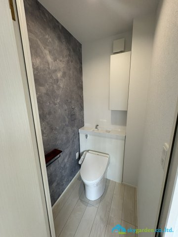 茅ヶ崎市中海岸　中古戸建のトイレ|コンパクトで使いやすいトイレです
