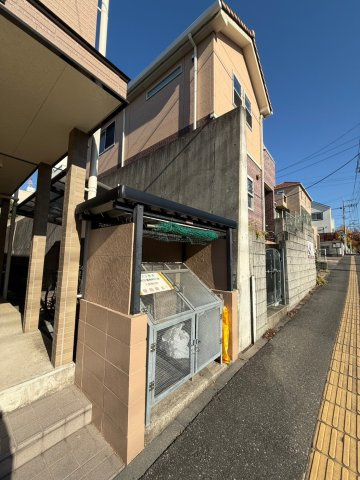 メゾン葉月のその他共用部分|敷地内ゴミ置き場です