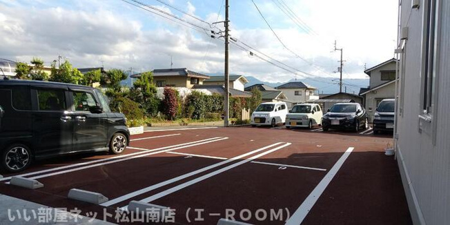 【駐車場】 | グリーンゲイブルズ