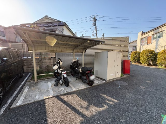 クレストフォルム中野弥生町のその他|クレストフォルム中野弥生町：敷地内にバイク置場もございます！（空き要確認）