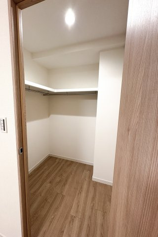 クレストフォルム中野弥生町