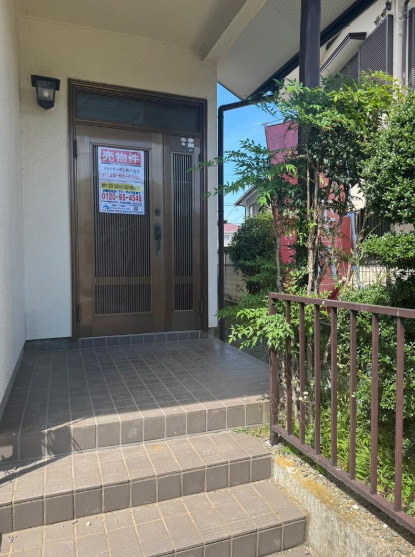 森の里４丁目　中古戸建の玄関
