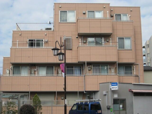 バディ千川の外観