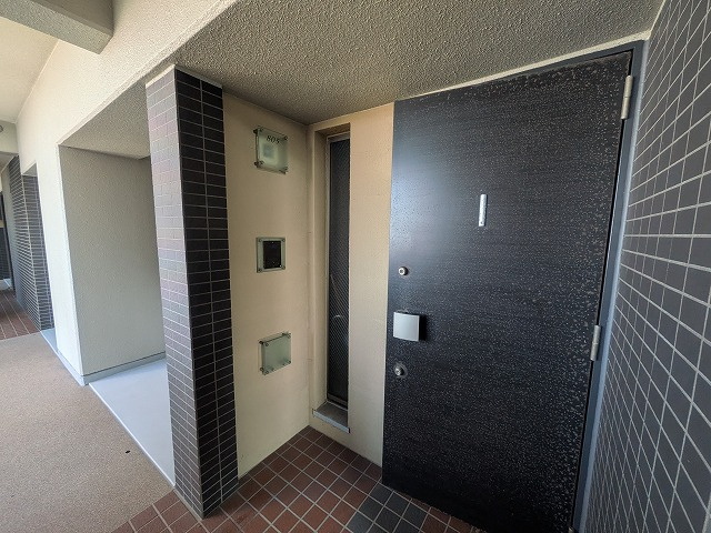 THE HOUSE 足立三丁目（A-4）の玄関