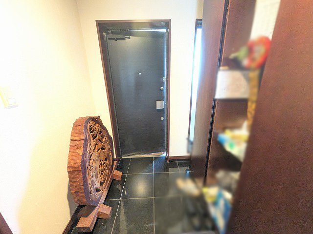 THE HOUSE 足立三丁目（A-4）の玄関