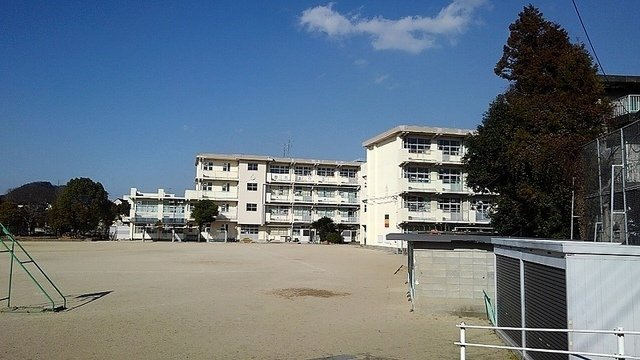 【周辺】 | プラスパーⅡ | 北九州市立 長尾小学校まで1100m