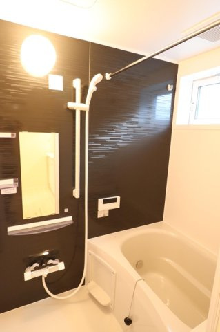 Ｄ－ｒｏｏｍアベタテの浴室