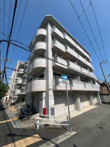 信和マンションの外観