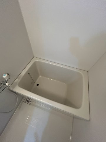 信和マンションの浴室