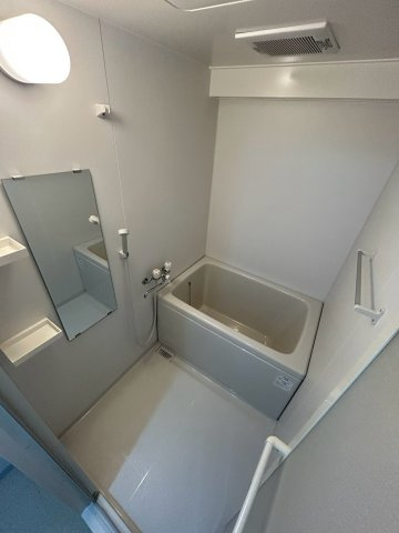 信和マンションの浴室