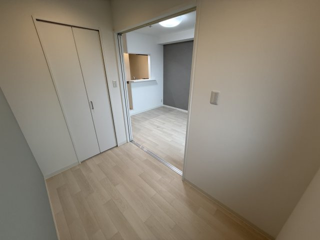 リアコート阪大前の寝室