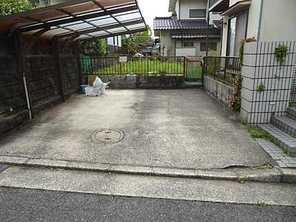 安佐北区口田南8丁目の駐車場