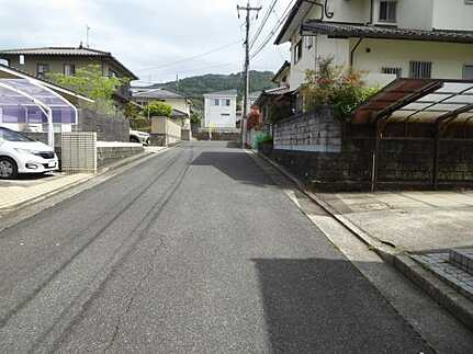 安佐北区口田南8丁目の前面道路含む現地写真