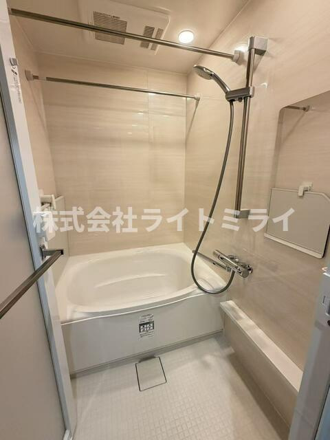 朝日八丁堀マンションの浴室