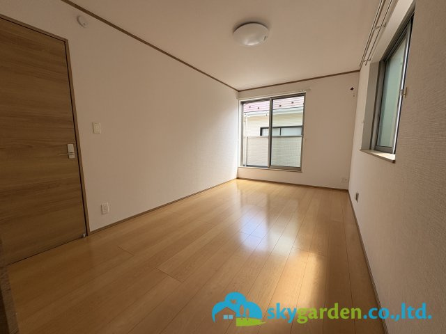 茅ヶ崎市菱沼２丁目　中古戸建　全１棟の寝室|寝室にいかがでしょうか