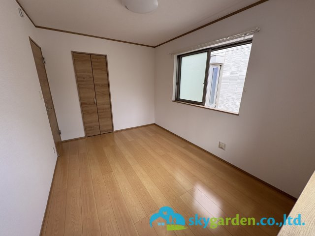 茅ヶ崎市菱沼２丁目　中古戸建　全１棟の子供部屋|お子さんのお部屋にいかがでしょうか