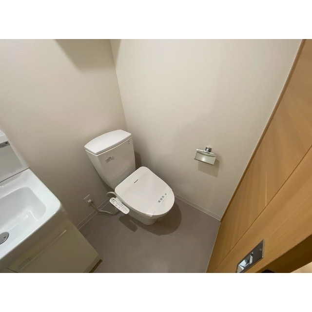 ルクレ京橋のトイレ|清潔感のあるトイレです