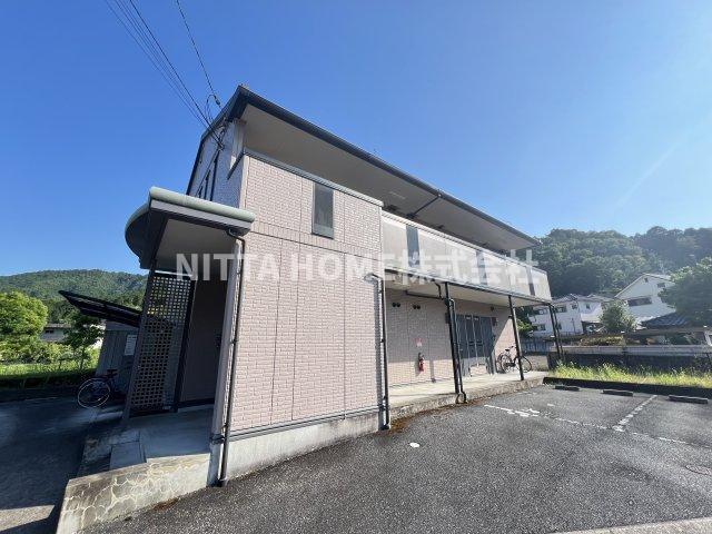 ピュアライフ　Ｄ棟のエントランス|鉄骨造＊外階段１階のお部屋です！