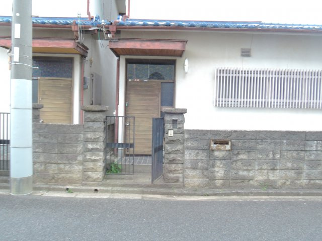 入江借家のエントランス