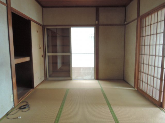 入江借家の寝室