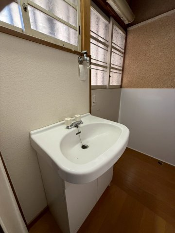 宮本短期の洗面所