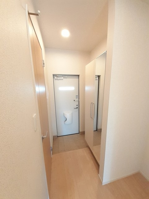 熊本市中央区坪井５丁目のアパートの玄関