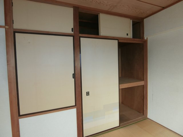 中原ハイツの収納